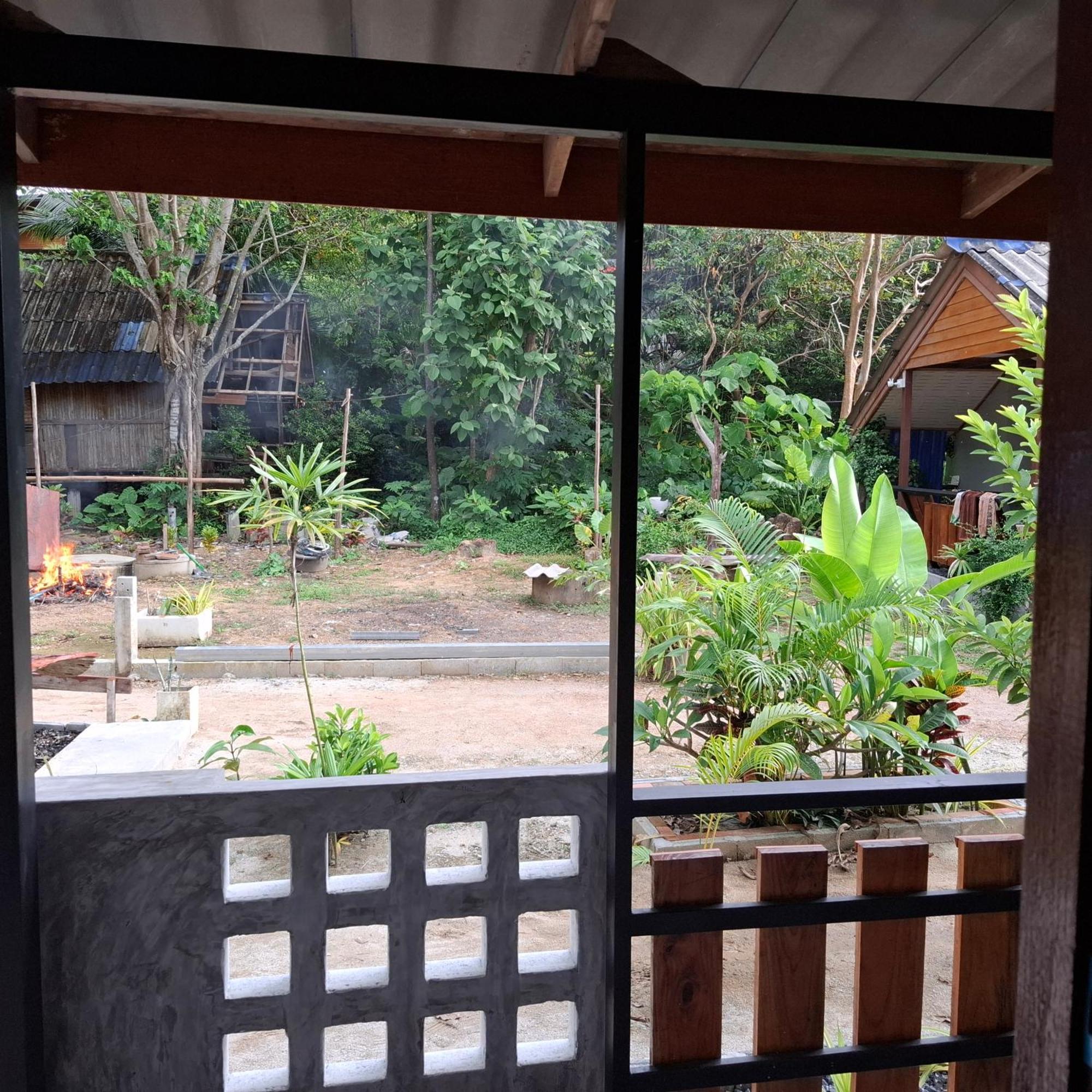 란타섬 Lanta Valom Buri 빌라 외부 사진