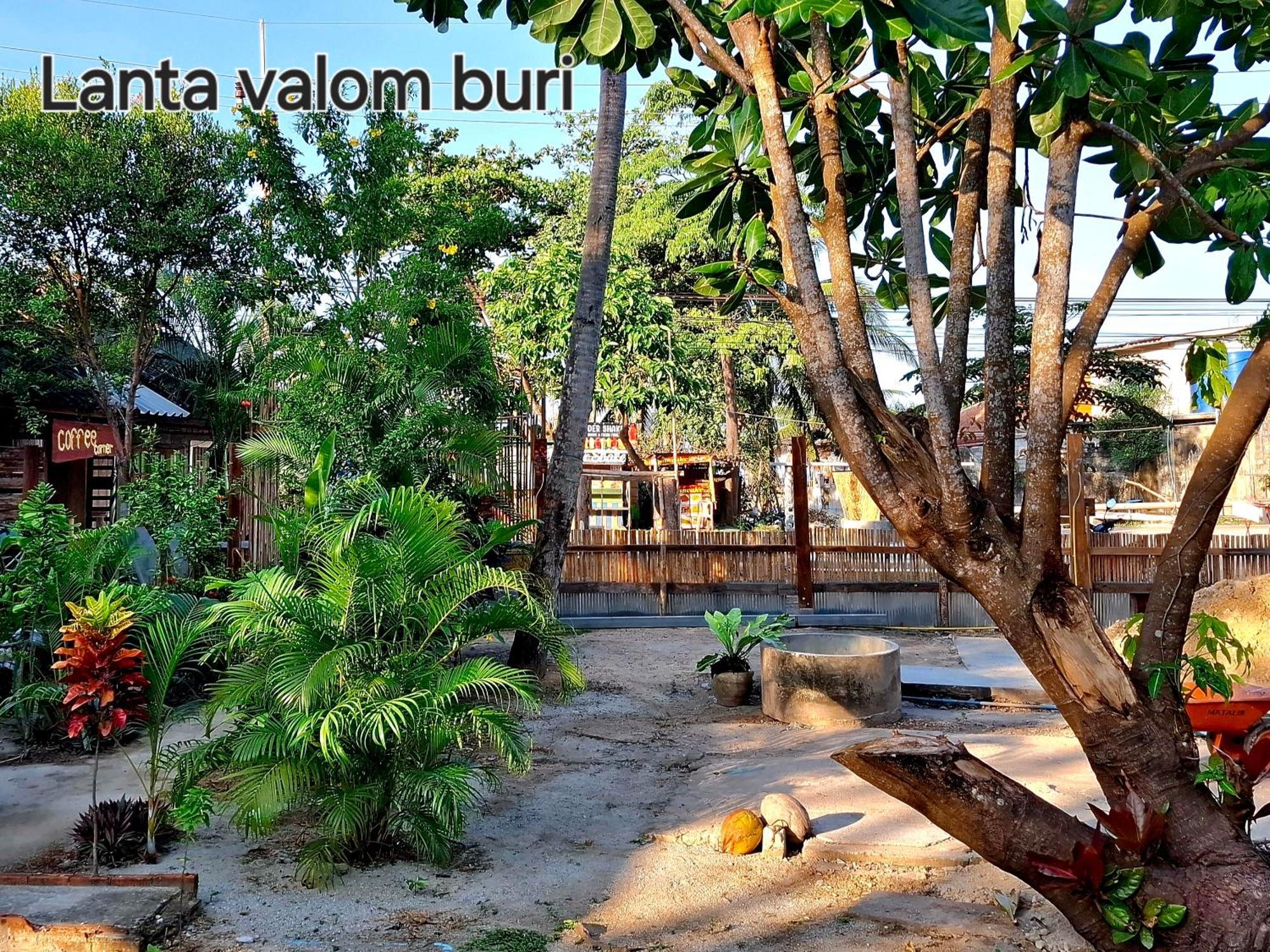 란타섬 Lanta Valom Buri 빌라 외부 사진